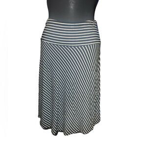 🐘H&M Navy & White Striped Skirt